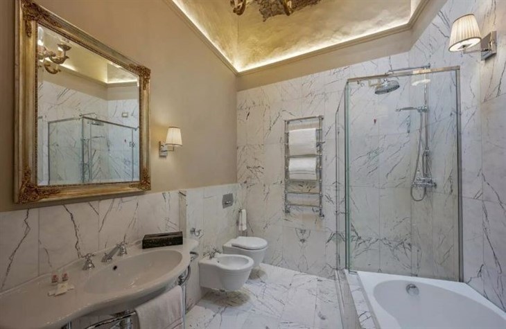 Milas Lilac Marble bathroom wall and flooring