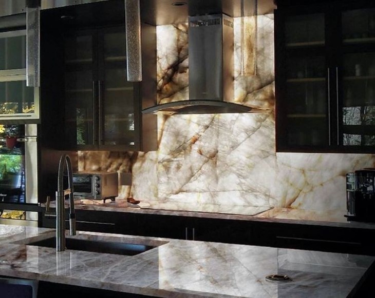 Cristallo Lumix Quartzite kitchen countertop and wall