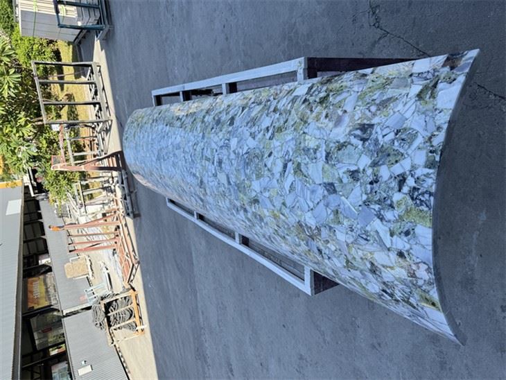 Искусственный кварц Ice Jade для колонны