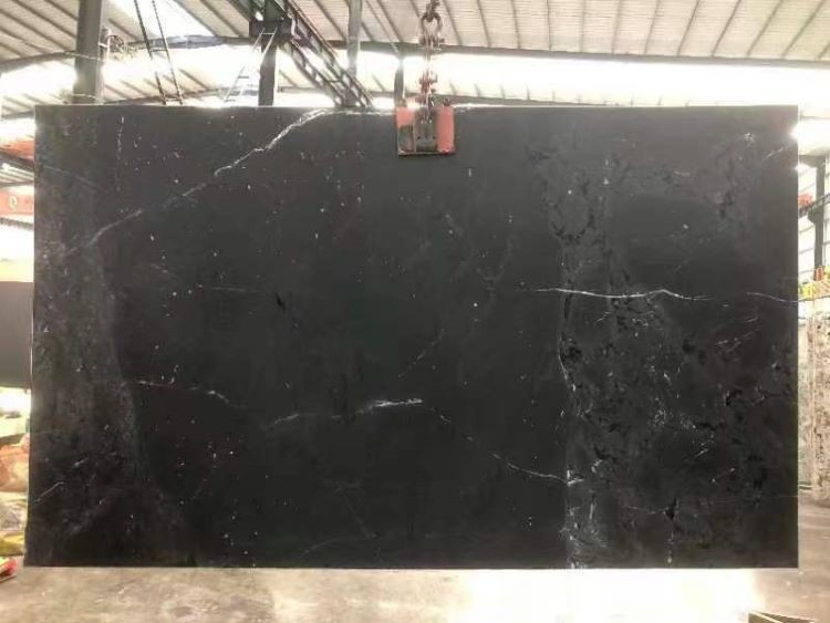 Калакатта Черный кварцит