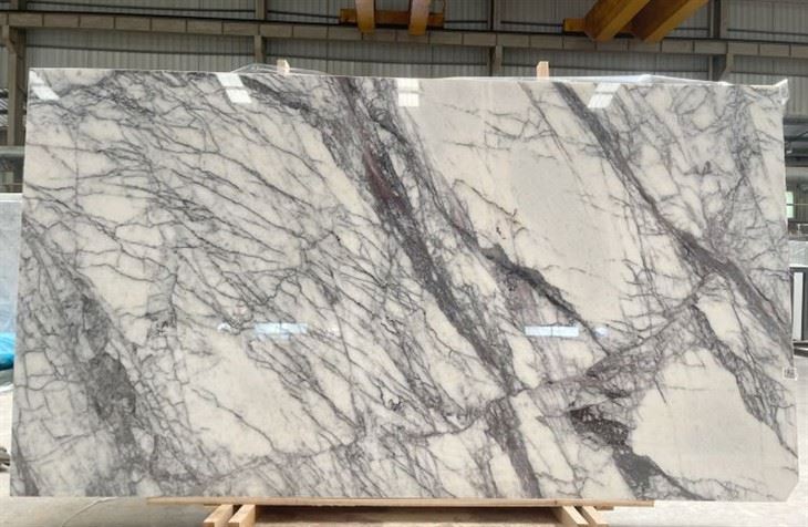 Мраморные плиты Milas Lilac для пола и стен