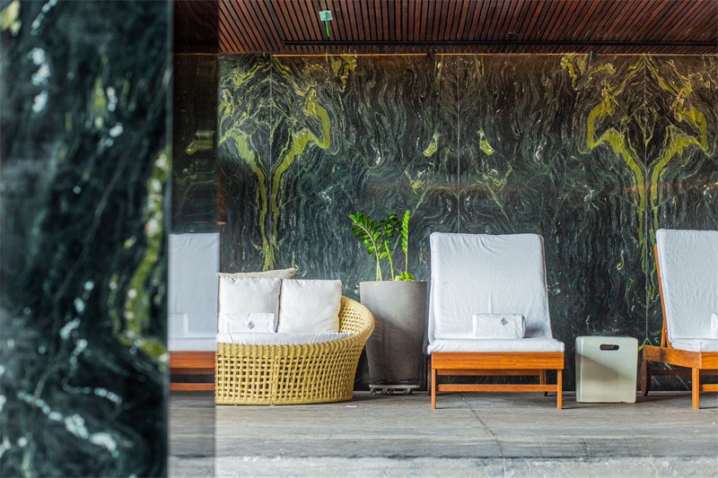 Verde fusion granite wall panel Verde fusion granite wall panel