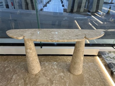 Бежевый кофейный мраморный столик