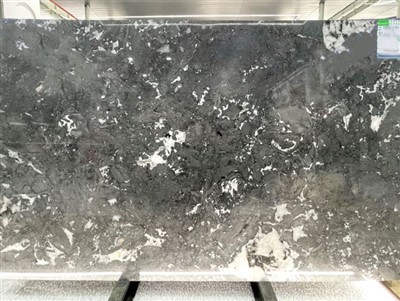 Черная кварцитовая плита