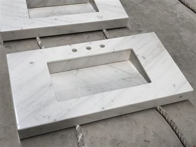 Столешница из белого мрамора Carrara