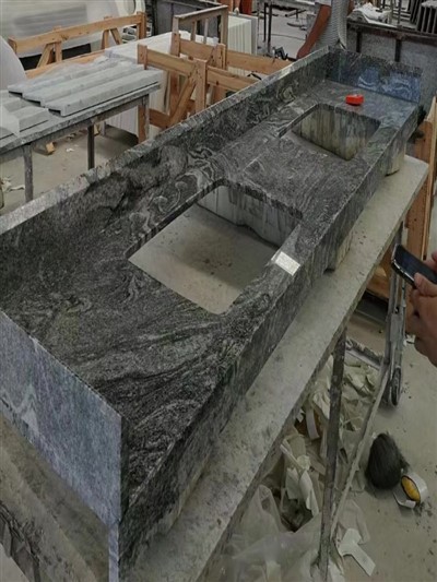 Столешница из серого гранита