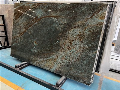 Верде Неон Гранит