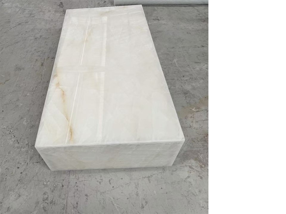 white crystal plinth